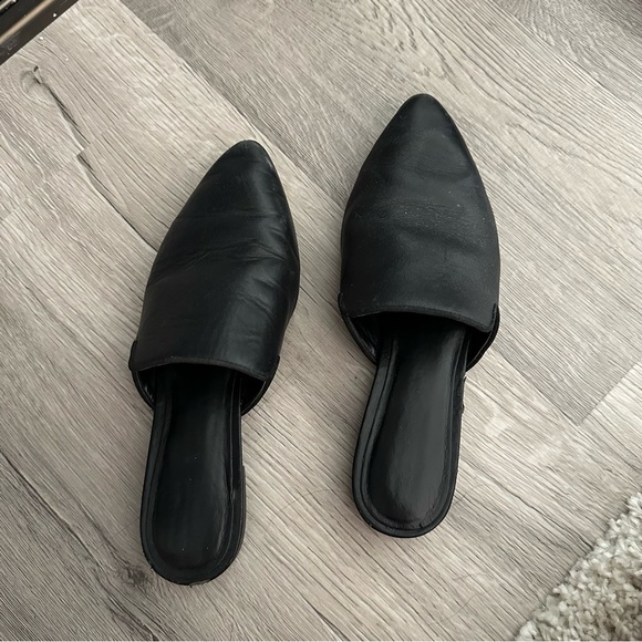 Vagabond leather slip on loafer - Picture 2 of 2
